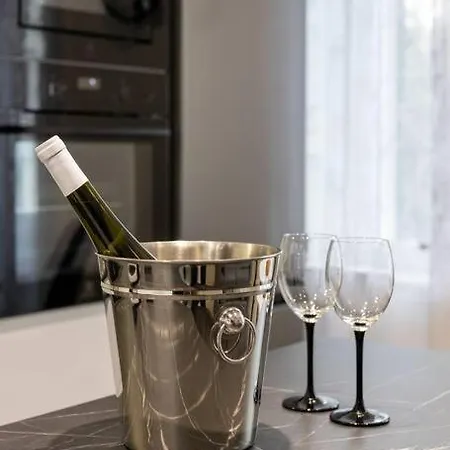 Daire Drago 4* - 2 Minutes From The Town Centre