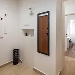 Drago 4* - 2 Minutes From The Town Centre 아파트 스플리트